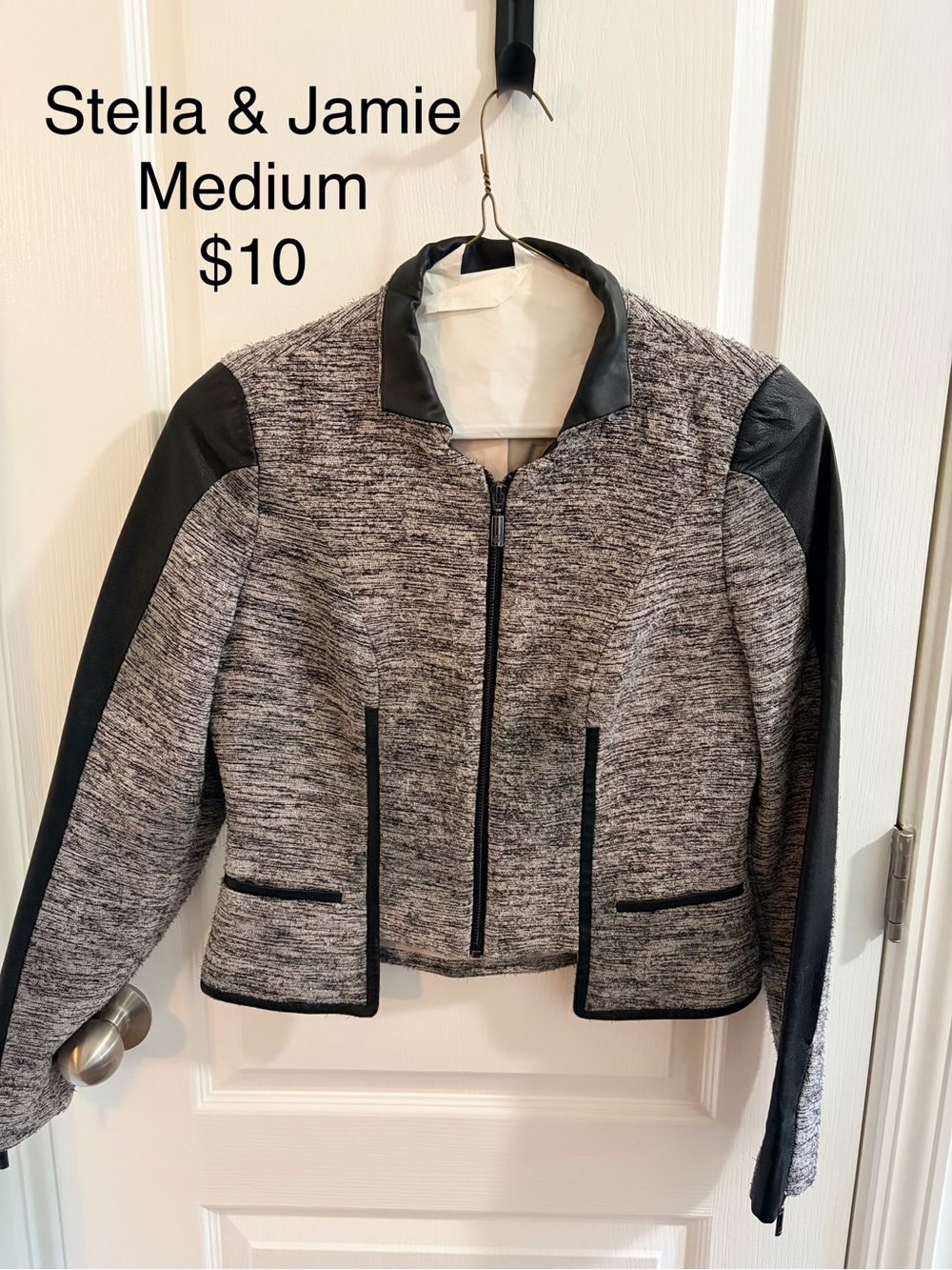 Stella & Jamie Women's Gray Tweed Jacket with Black Trim - Medium